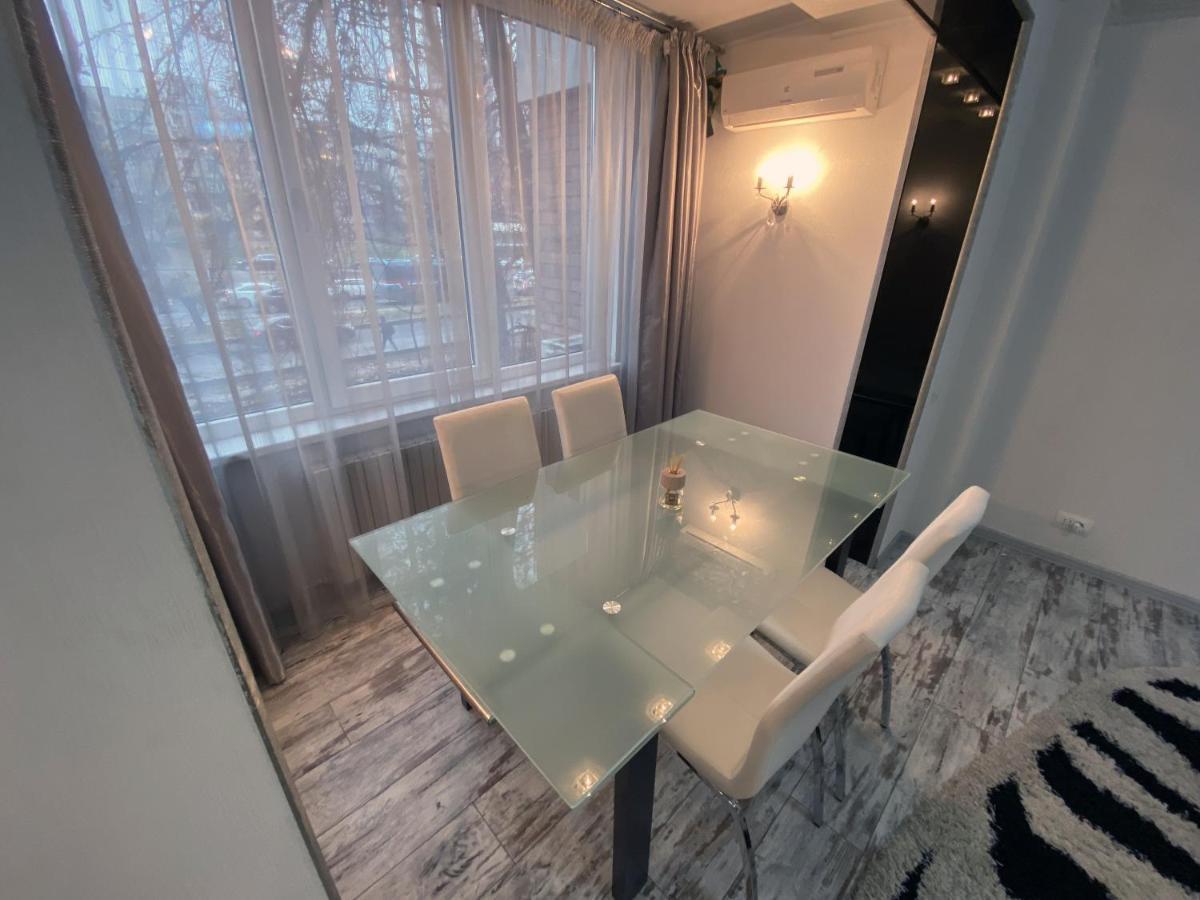 צ'יסינאו Bright Luxury Apartment Near Center מראה חיצוני תמונה